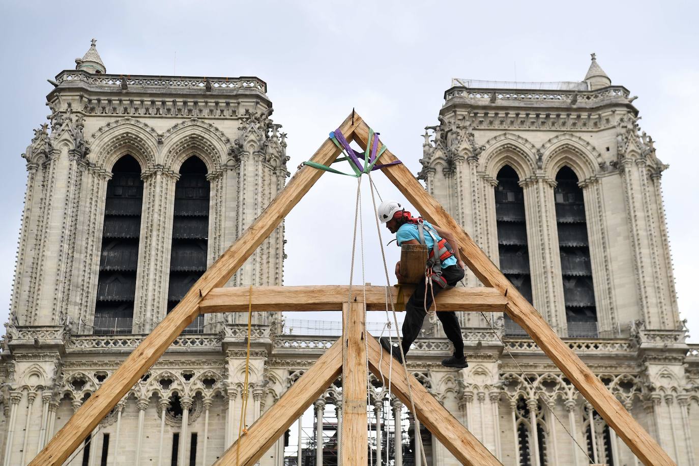 El objetivo es reconstruir los elementos dañados o destruidos tal como estaban originalmente