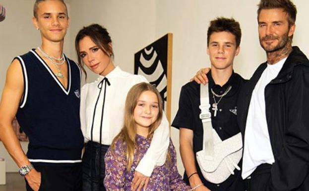 Prendas eclécticas e intuitivas en la nueva colección de Victoria Beckham