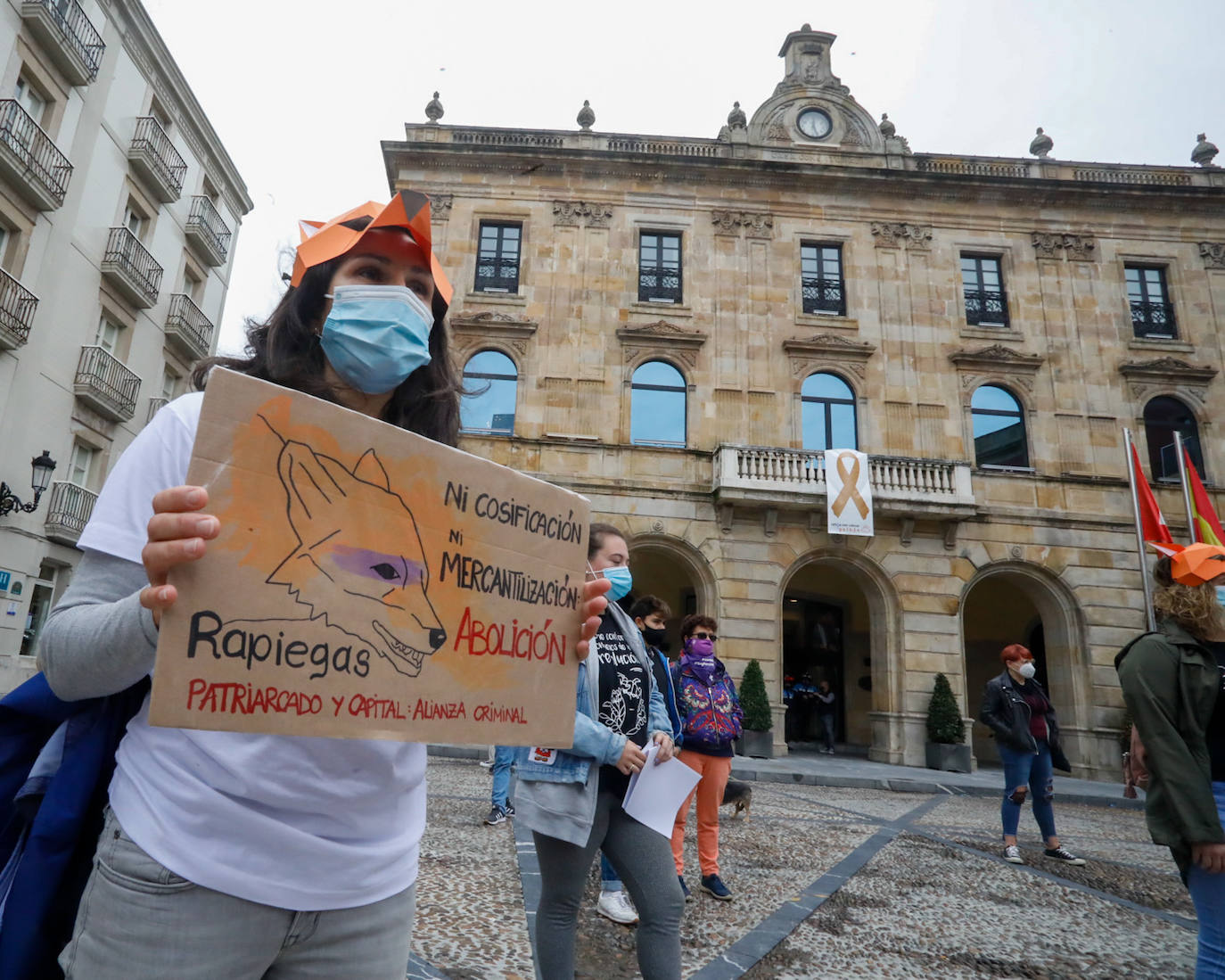 La manifestación critica «un sistema prostitucional que diariamente explota a miles de mujeres y niñas en España»