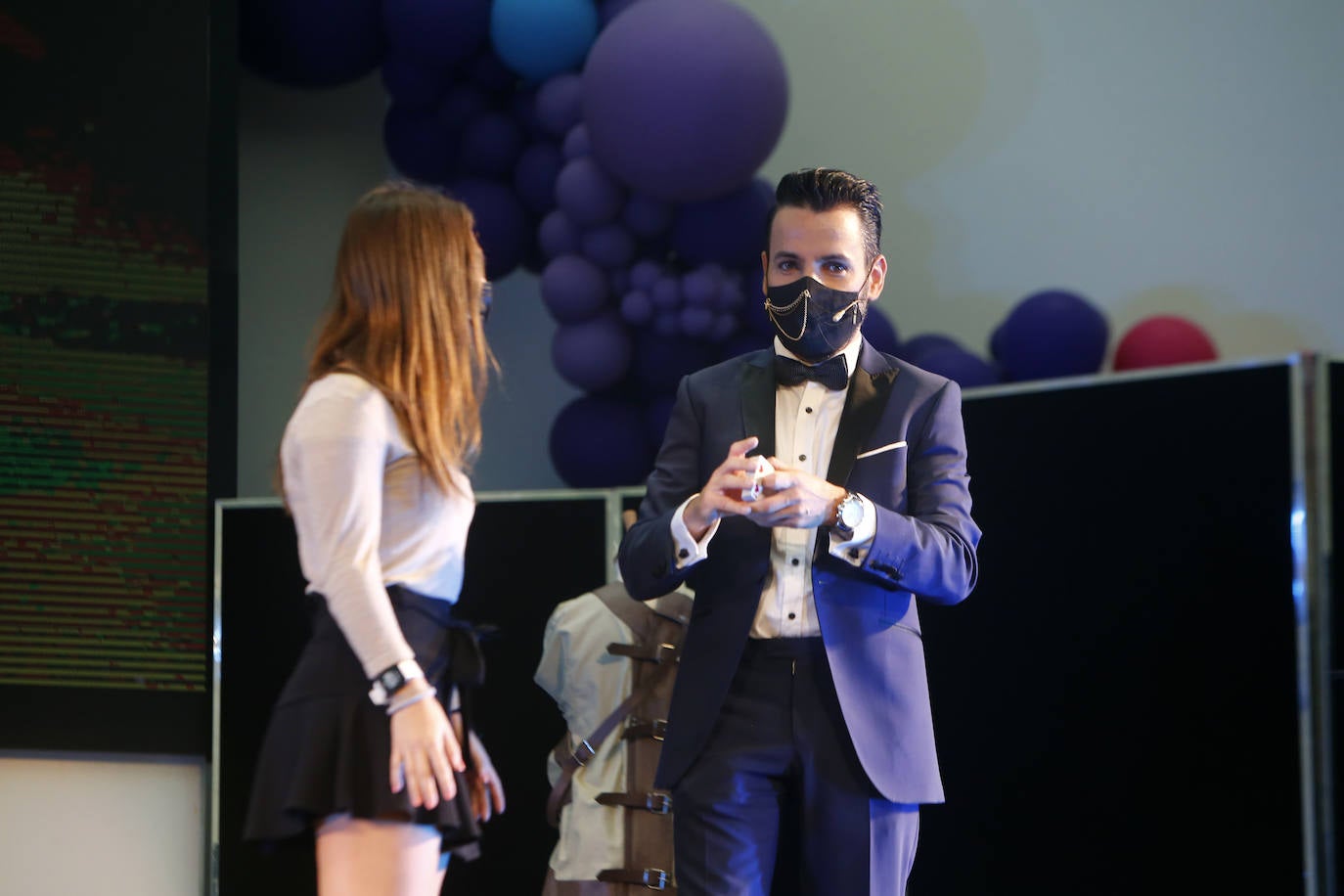 El ilusionista pone el broche final la programación de las fiestas de San Mateo con un espectáculo dirigido al público infantil. 