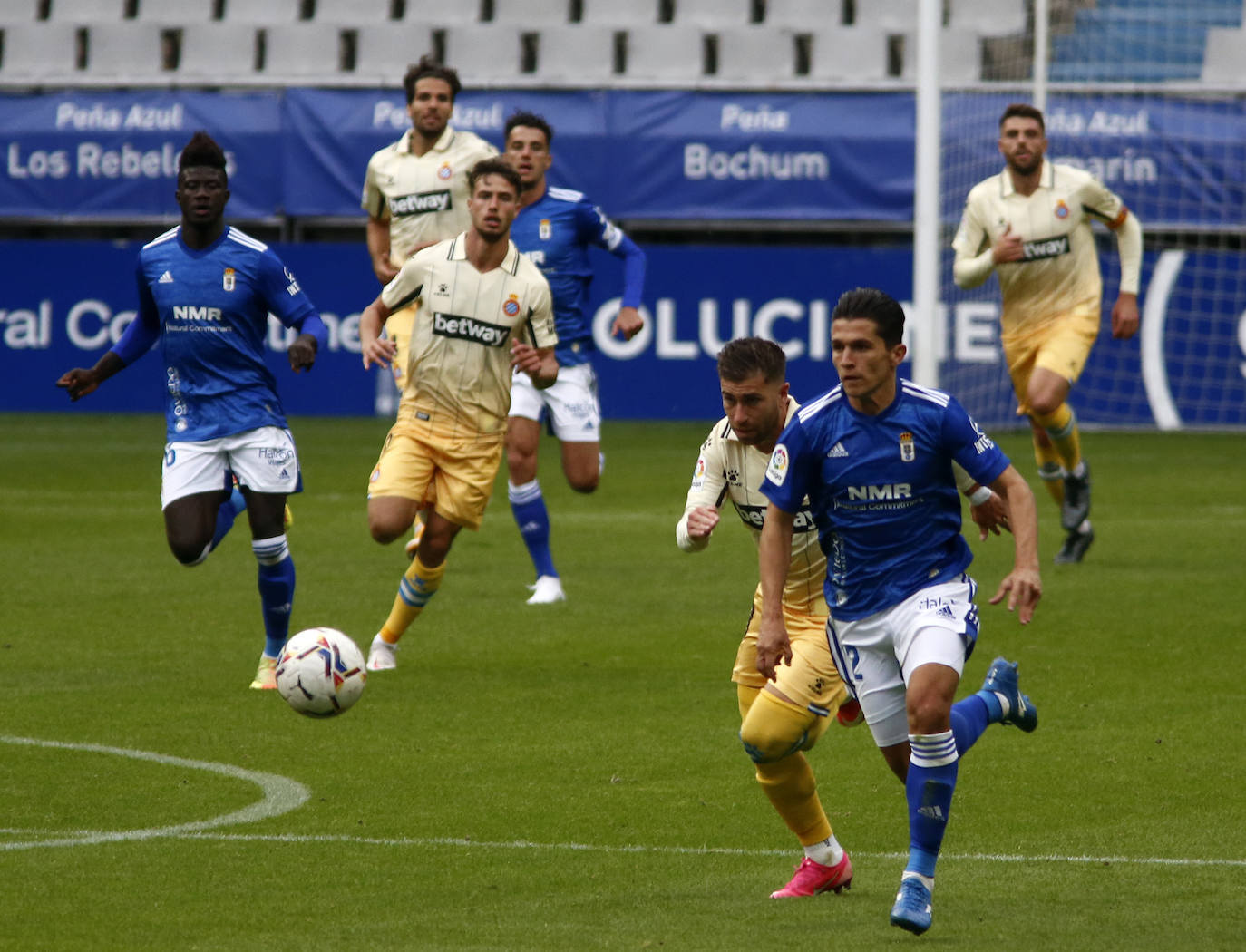 El conjunto azul encaja su primera derrota de la temporada en casa. 