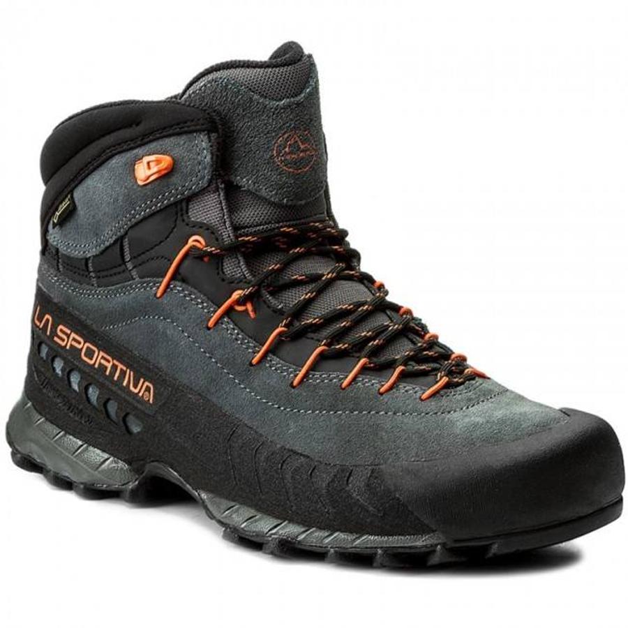 TX4 Mid Gtx de La Sportiva: Este calzado es perfecto para la aproximación en rutas técnicas, vías ferratas y para senderismo. Todo con un diseño inspirado en los pies de gato utilizados para la práctica de escalada. Cuentan también con membrana impermeable de Gore-Tex. Precio: 195,99 euros.