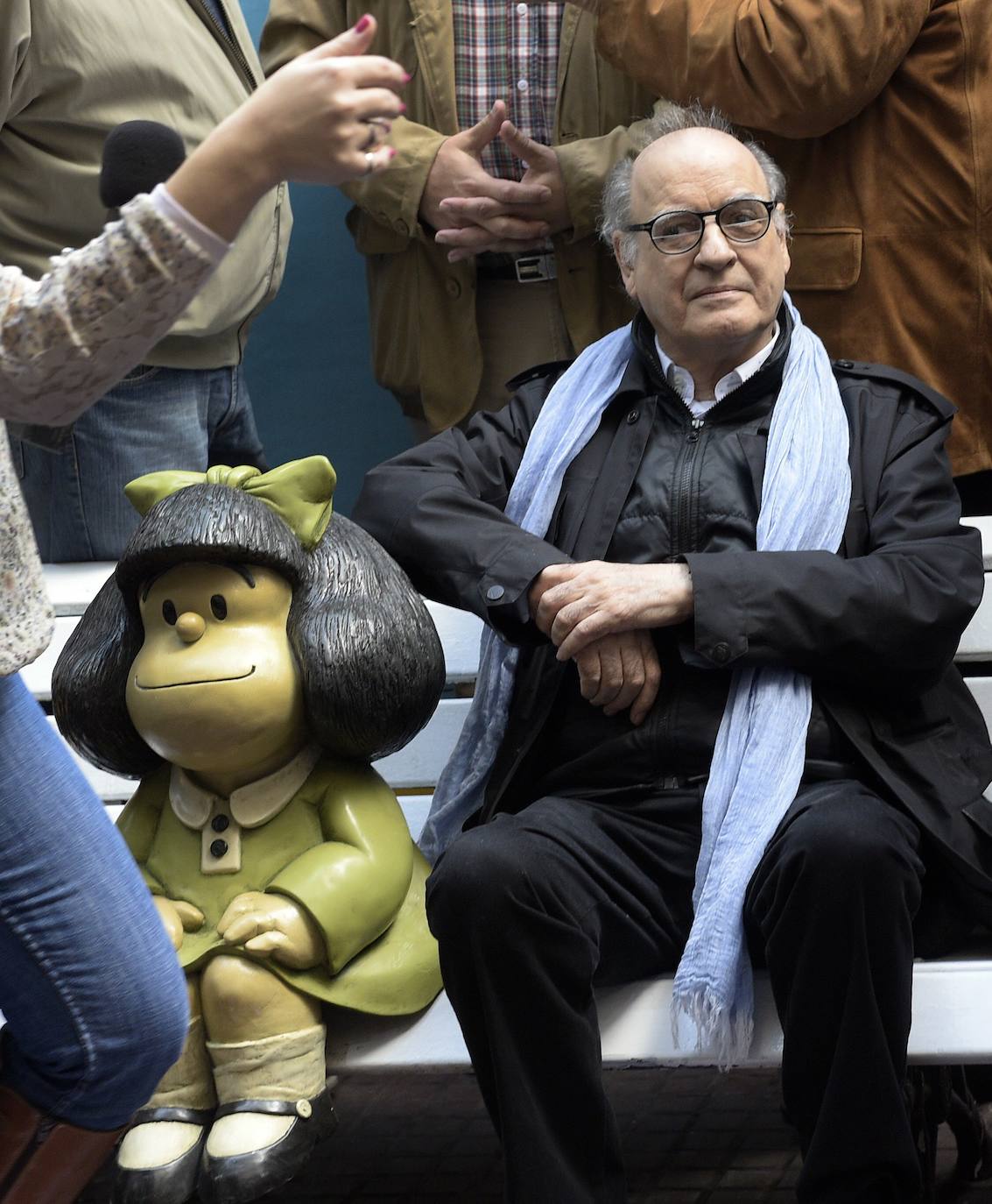 El dibujante argentino Joaquín Salvador Lavado, conocido como 'Quino' y popular por ser el creador de Mafalda, ha fallecido este miércoles en Mendoza, su ciudad natal, a los 88 años. Entre sus muchos reconocimientos, Quino obtuvo en 2014 el Premio Príncipe de Asturias de Comunicación y Humanidades. 