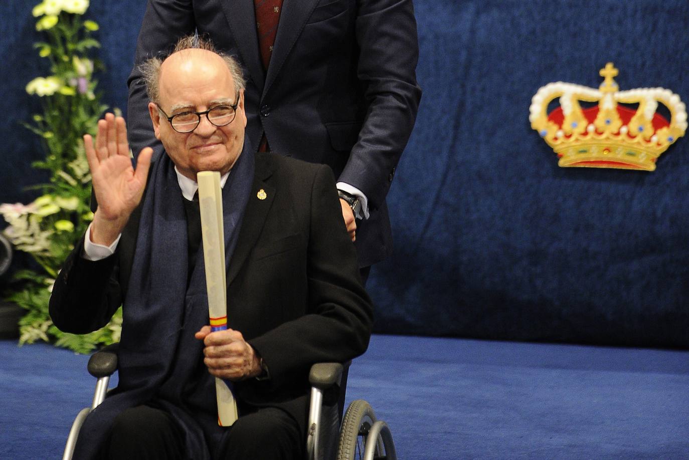 El dibujante argentino Joaquín Salvador Lavado, conocido como 'Quino' y popular por ser el creador de Mafalda, ha fallecido este miércoles en Mendoza, su ciudad natal, a los 88 años. Entre sus muchos reconocimientos, Quino obtuvo en 2014 el Premio Príncipe de Asturias de Comunicación y Humanidades. 