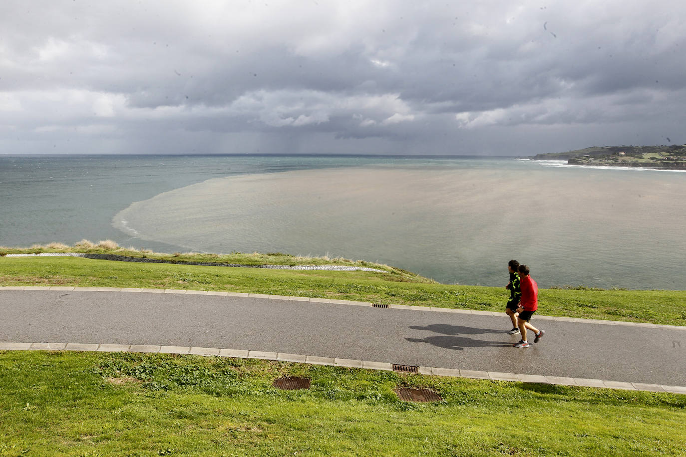 Asturias, en aviso por lluvia, viento y oleaje