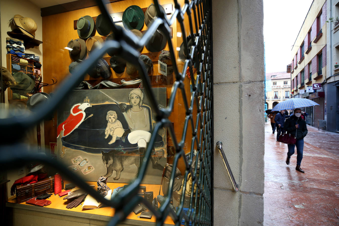 La Vega, Trascorrales o la Catedral fueron algunos de los escenarios de un evento del que el alcalde espera que «no salgan brotes, sino cultura»