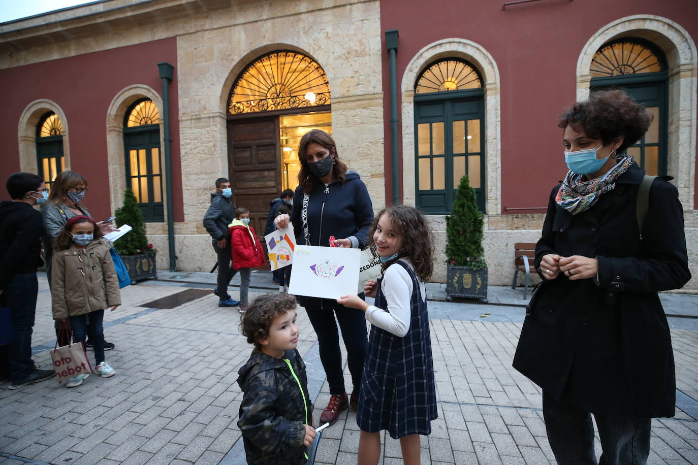 La Vega, Trascorrales o la Catedral fueron algunos de los escenarios de un evento del que el alcalde espera que «no salgan brotes, sino cultura»