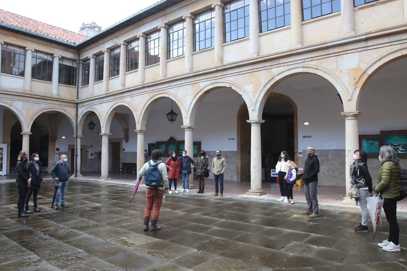 La Vega, Trascorrales o la Catedral fueron algunos de los escenarios de un evento del que el alcalde espera que «no salgan brotes, sino cultura»
