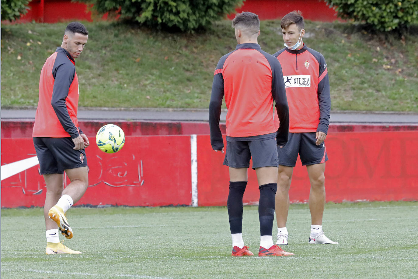 Fotos: Entrenamiento del Sporting (10/10/2020)