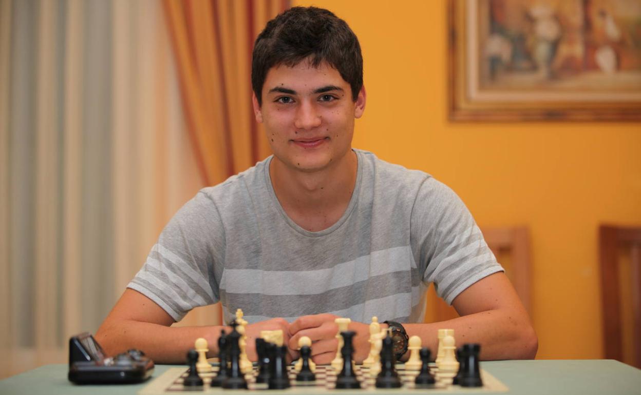 El maestro internacional Carlos Suárez. 