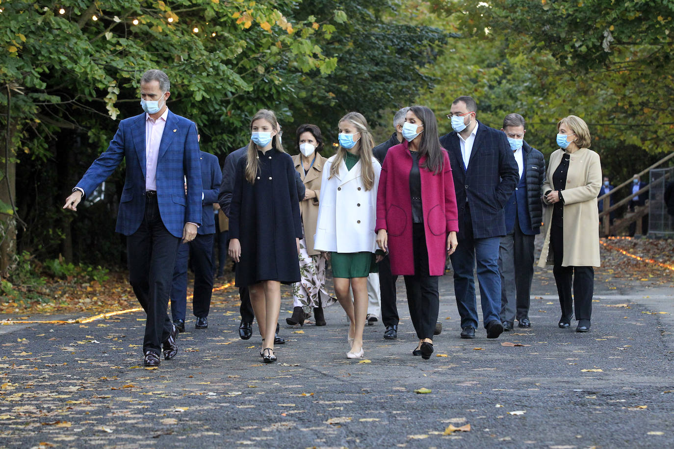 Felipe VI, la Reina Letizia, la Princesa Leonor y la infanta Sofía han recorrido las instalaciones culturales de la Semana de los Premios Princesa