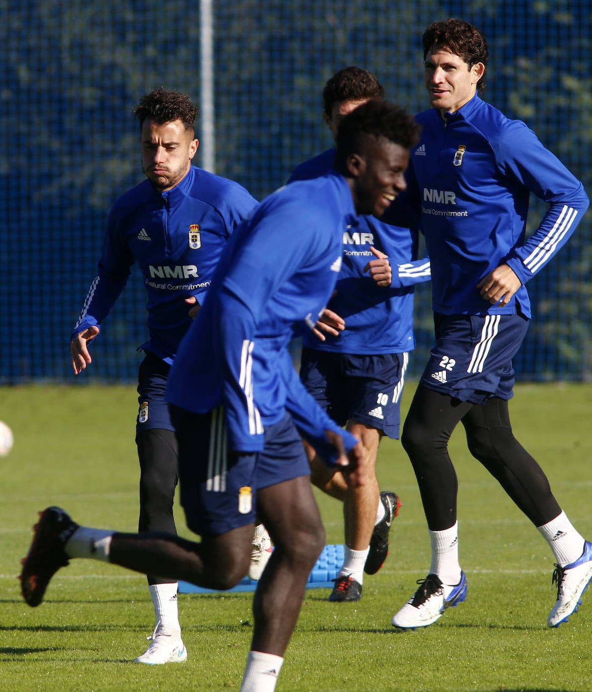 Los jugadores del Real Oviedo entrenan el viernes previo al encuentro contra el Girona 