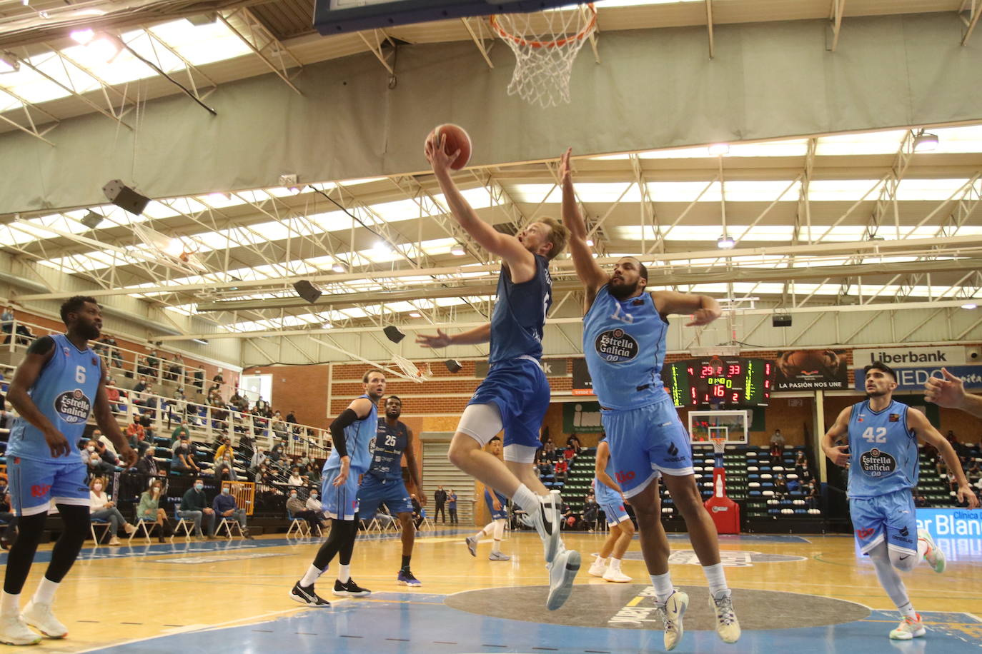 Fotos: Liberbank Oviedo Baloncesto 64 - 78 Breogán Lugo