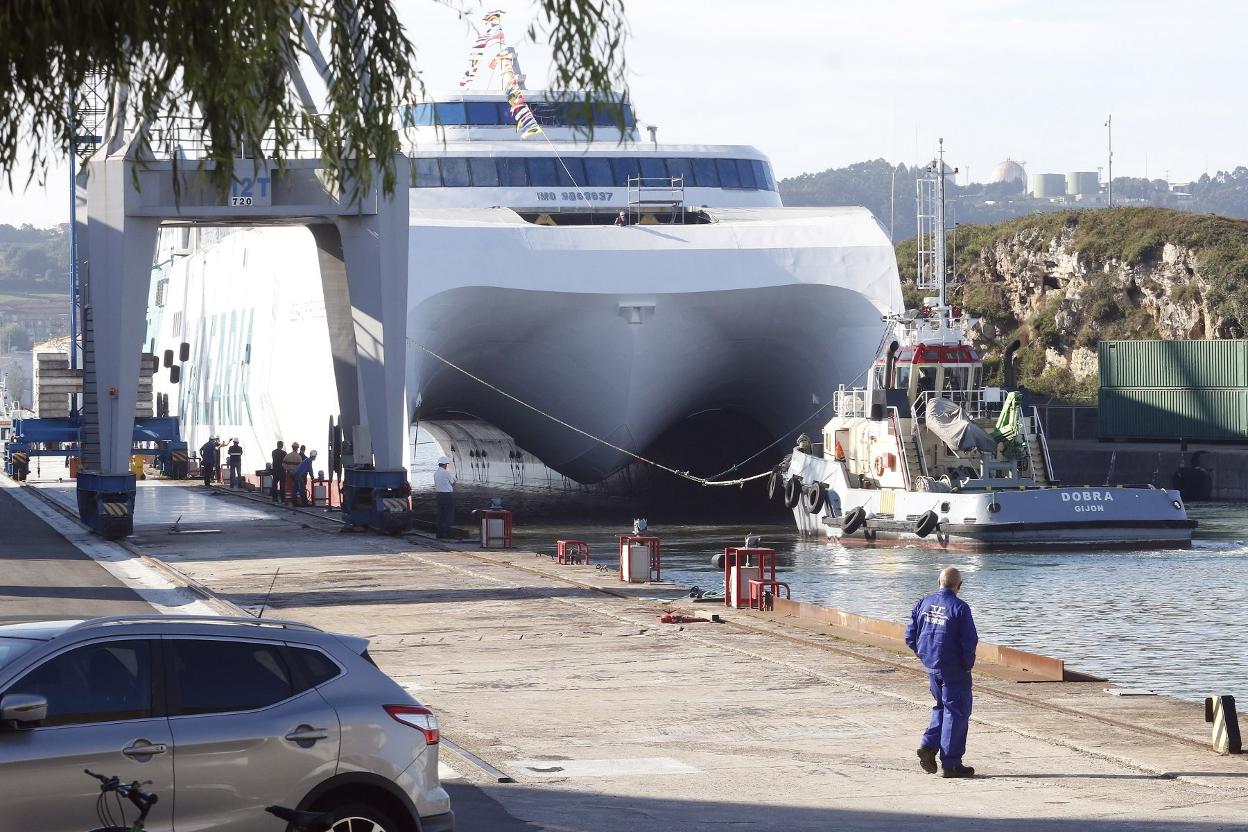 El 'Eleanor Roosevelt', el catamarán de alta velocidad que construye Armón en Gijón para Balearia, fue botado el pasado mes de septiembre en Gijón. 