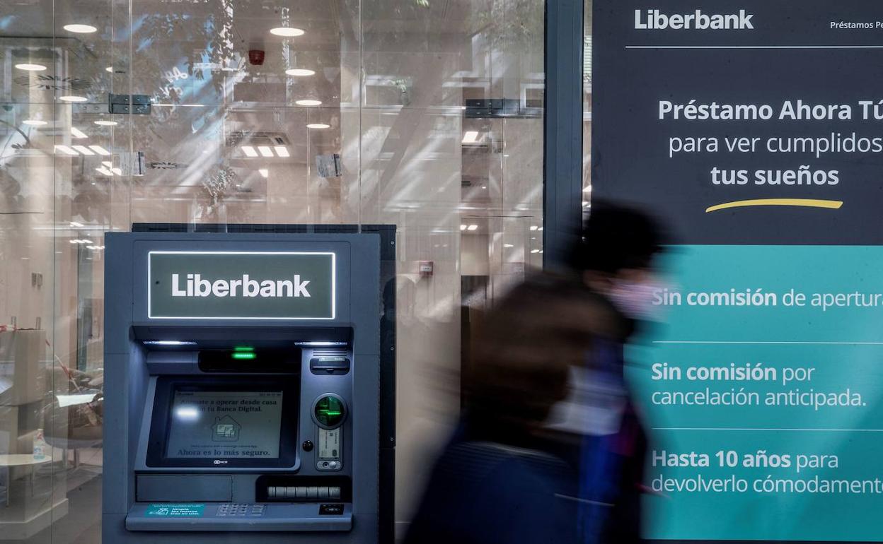 La junta de Liberbank aprueba las cuentas de 2019 y rechaza repartir dividendo