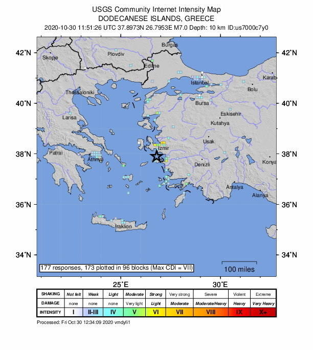 Un terremoto de magnitud entre 6,6 y 6,8 en la escala de Richter sacudió este viernes la isla griega de Samos, en el este de país, y la costa egea de Turquía.