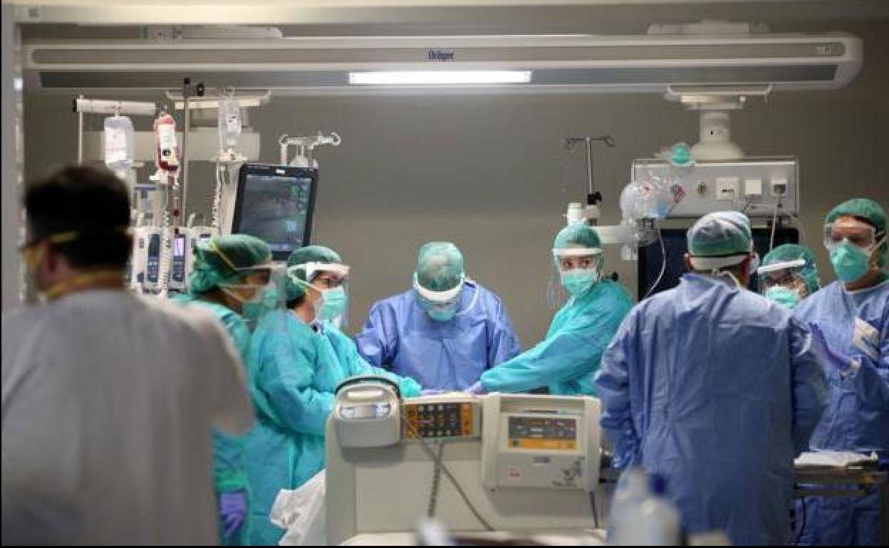 Coronavirus en Asturias | La pandemia, sin control en Asturias: Salud confirma 6 muertes y 82 ingresos