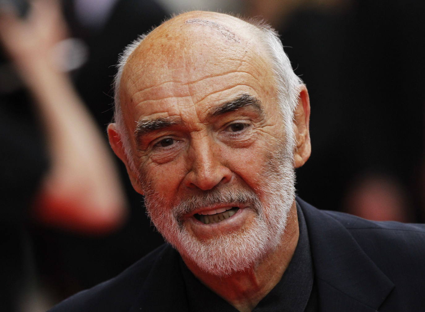 El actor escocés Sean Connery ha fallecido a los 90 años. Ganador de un Oscar por su interpretación en 'Los Intocables de Eliot Ness', deja una larga lista de títulos, pero siempre será eterno su papel como el agente James Bond. 