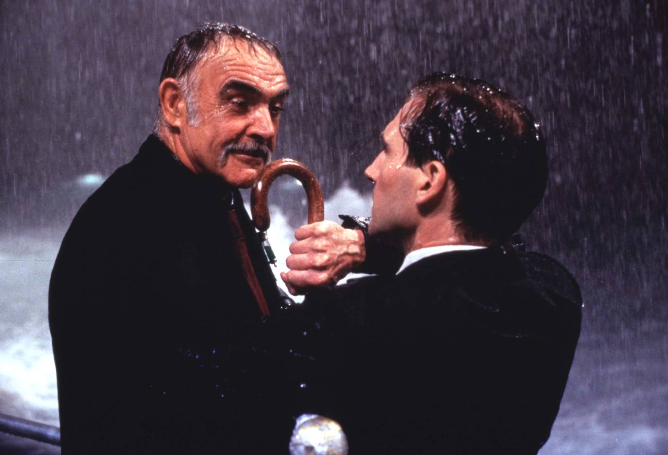 El actor escocés Sean Connery ha fallecido a los 90 años. Ganador de un Oscar por su interpretación en 'Los Intocables de Eliot Ness', deja una larga lista de títulos, pero siempre será eterno su papel como el agente James Bond. 