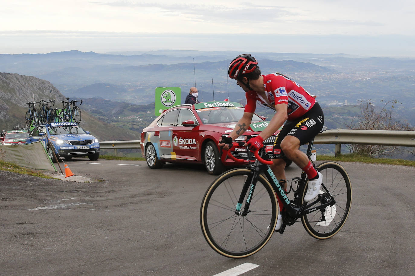 Segunda jornada de la Vuelta Ciclista en tierras asturianas, que transcurrió entre Pola de Laviana y L'Angliru.