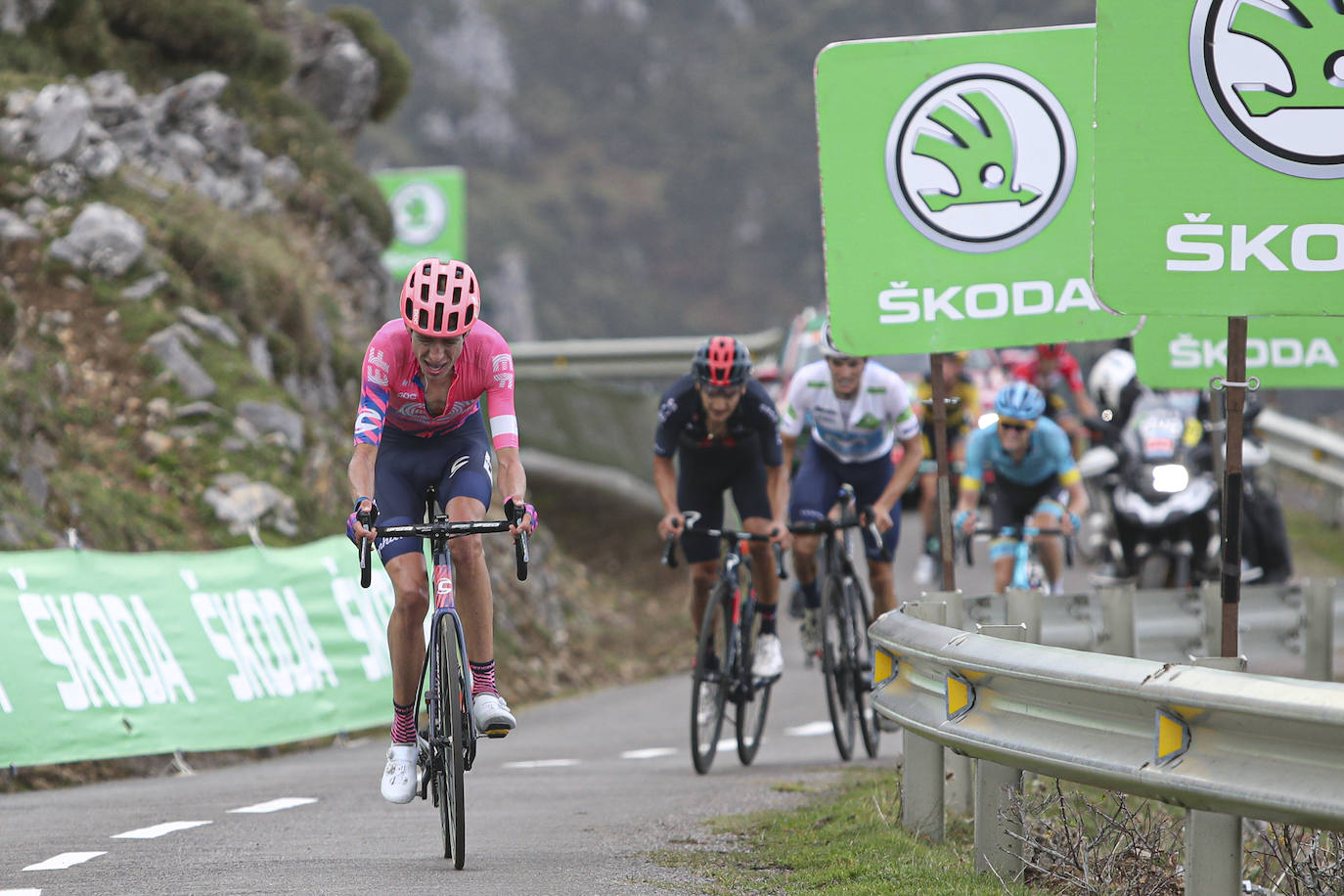 Segunda jornada de la Vuelta Ciclista en tierras asturianas, que transcurrió entre Pola de Laviana y L'Angliru.