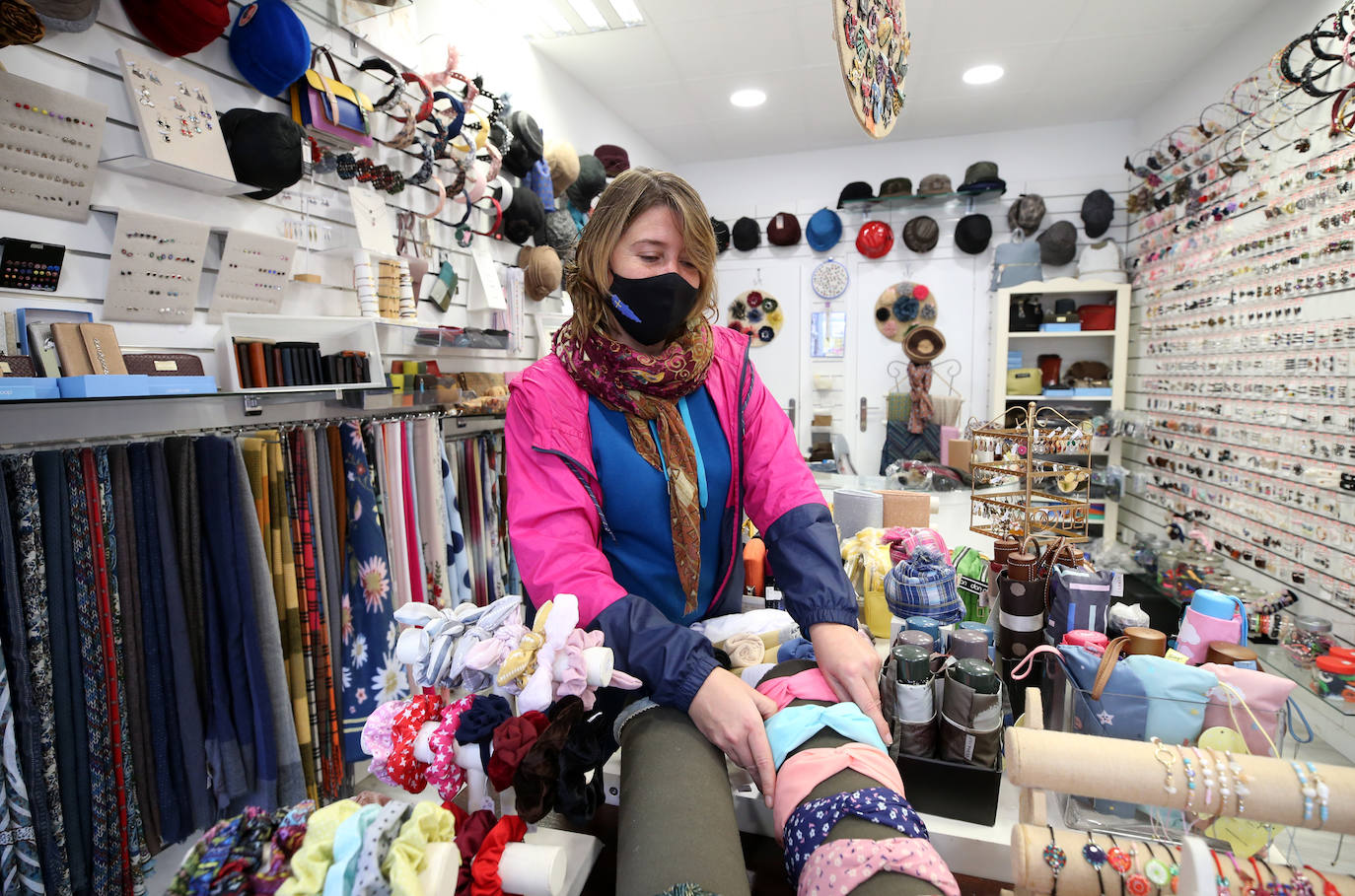 Las mercerías también cerrarán sus puertas. En el vídeo, las nuevas normas decretadas en Asturias.