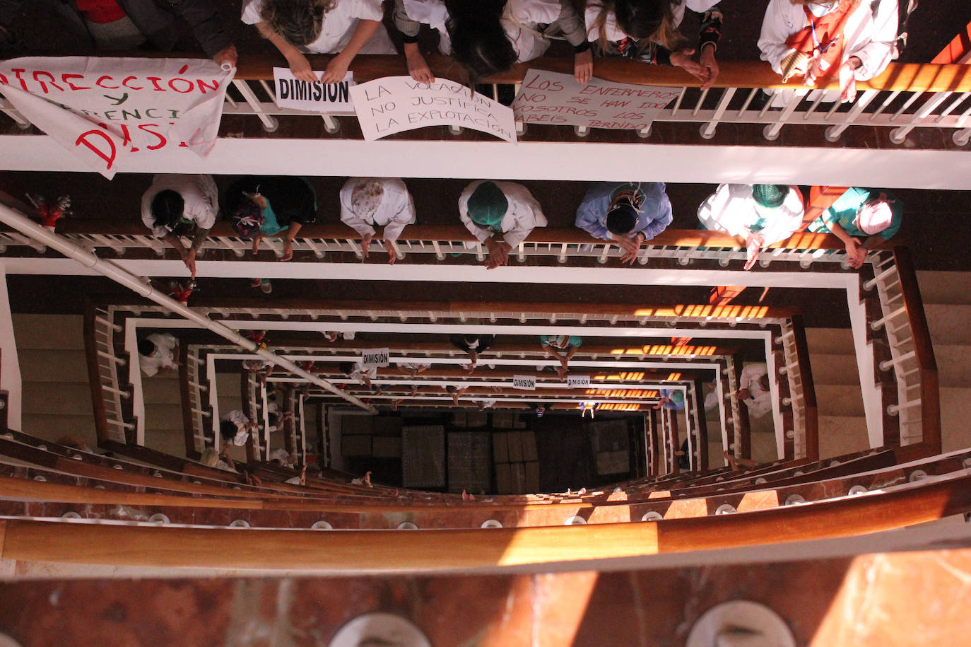 El personal de Cabueñes reclama la dimisión de la gerencia y de la dirección del hospital en una nueva protesta 