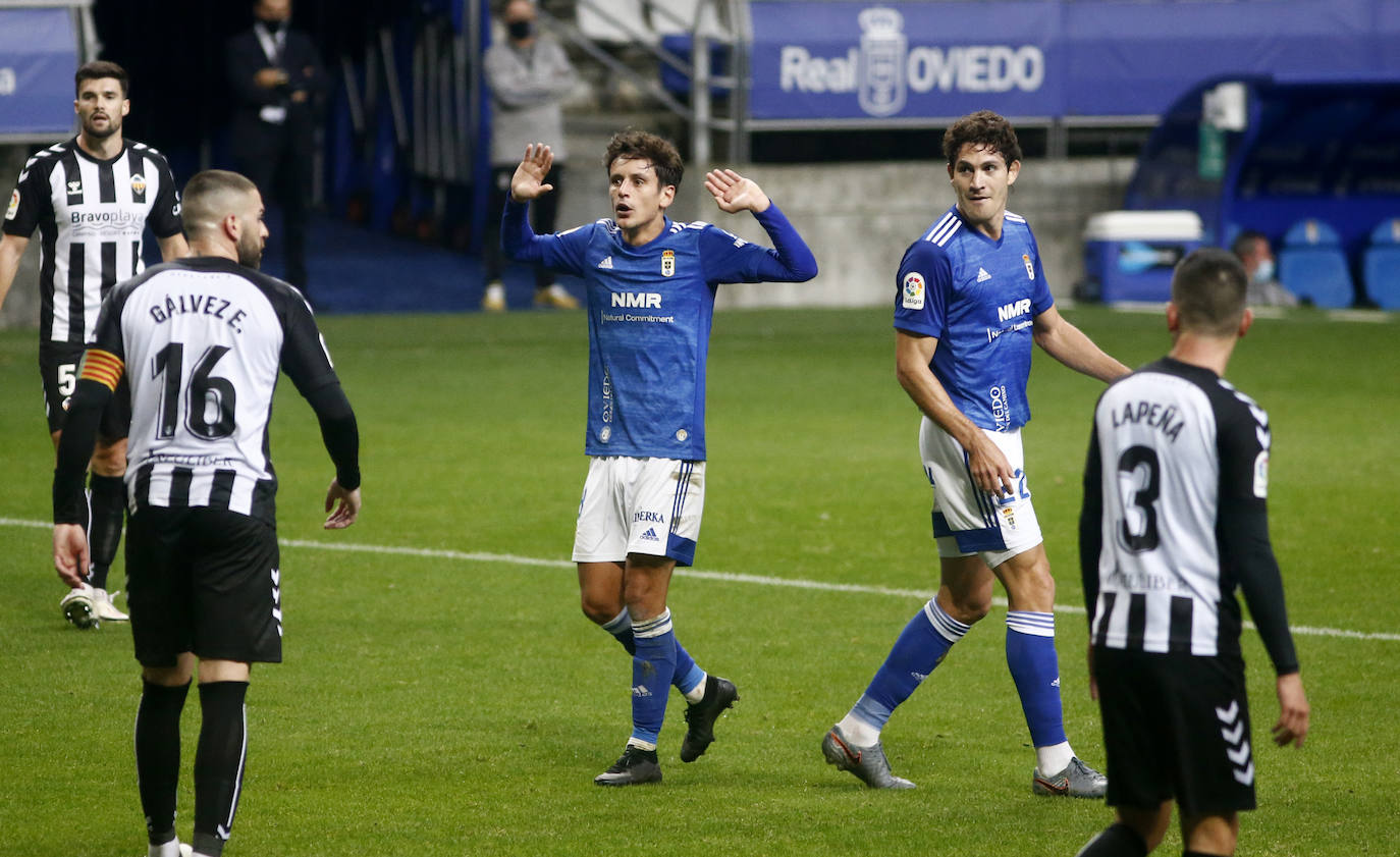 Fotos: Las imágenes del Real Oviedo - Castellón