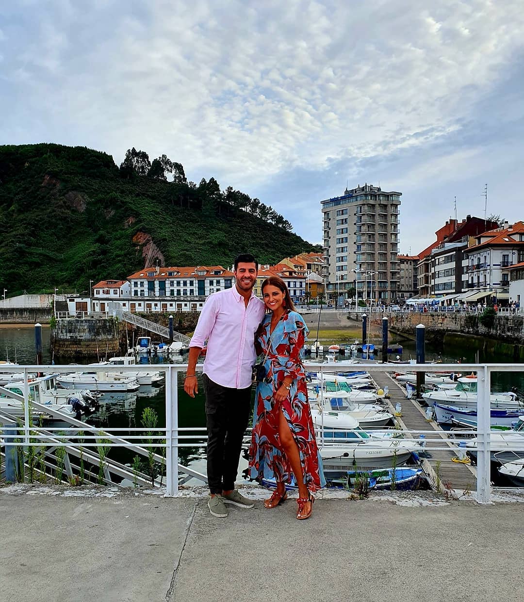 Primera foto de Miguel con Paula en Candás. 