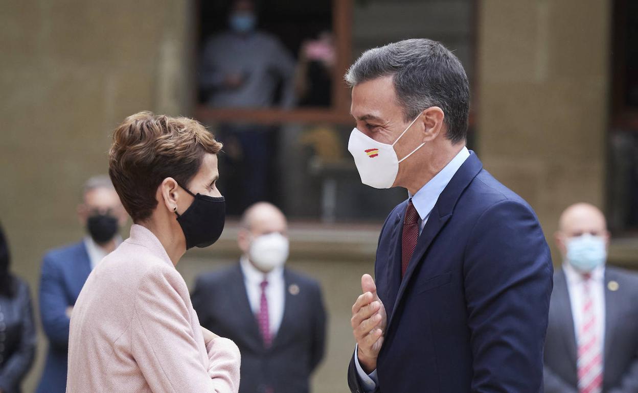 La presidenta de Navarra, María Chivite, recibe a presidente del Gobierno, Pedro Sánchez, el pasado viernes..