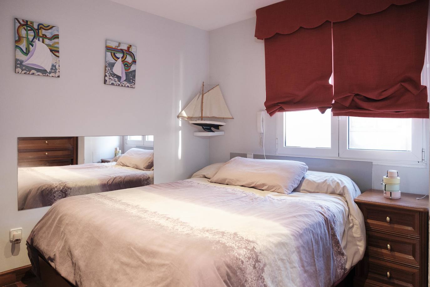 Tanto la casa como el acceso a la terraza se han acomodado para el desplazamiento en silla de ruedas.