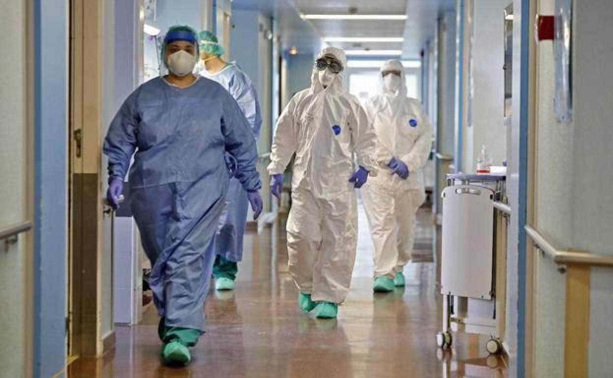 Coronavirus en Asturias | Las muertes y hospitalizaciones siguen creciendo: 20 fallecimientos, 112 ingresos y 348 casos más