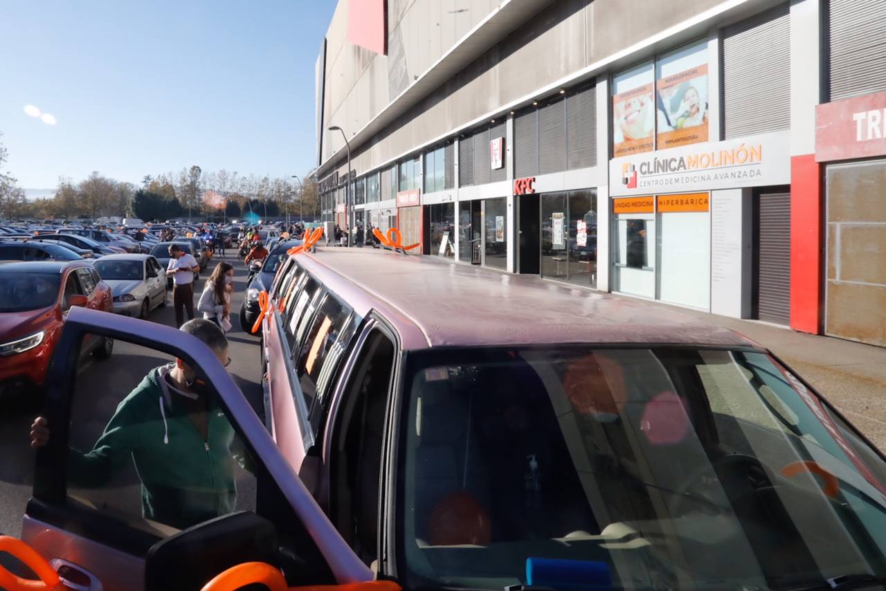 Protestan contra «el control político de la educación» y «los recortes en la libertad de enseñanza»