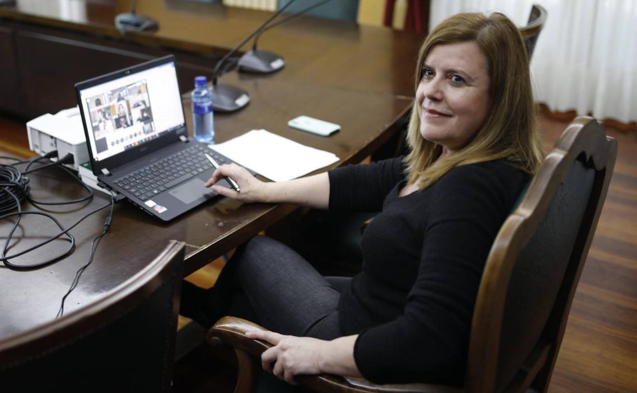 Carmen Arbesú, alcaldesa de Langreo.