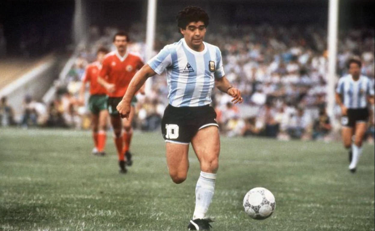 El gol que Maradona marcó a Sporting y los otros nueve mejores tantos que dejó para la historia 