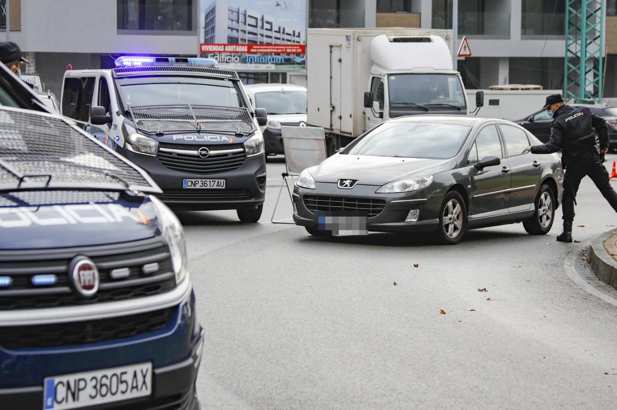 Dispositivo de vigilancia en Viesques, Gijón. 