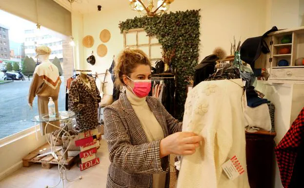La tienda de ropa curvy en Oviedo: «Una persona con talla grande puede ir  perfectamente a la moda»