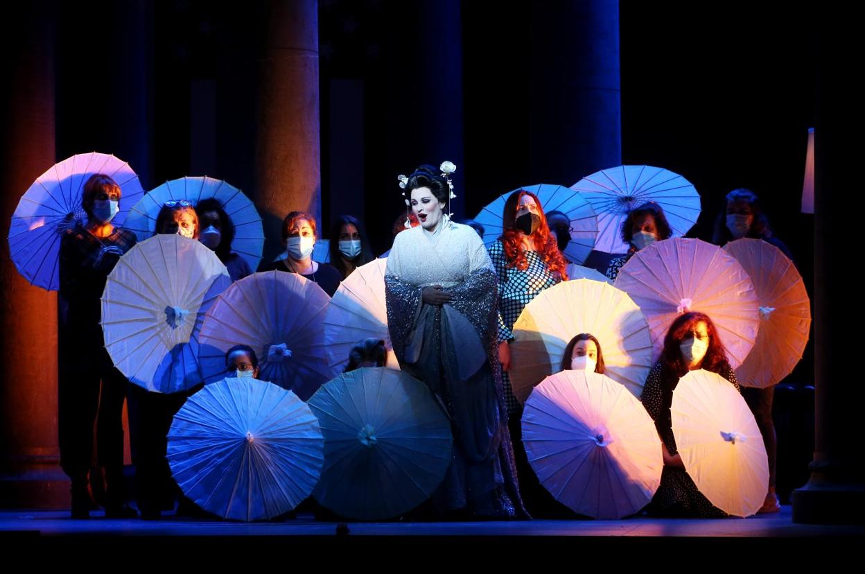 Ainhoa Arteta, en los ensayos ayer de 'Madama Butterfly'. 