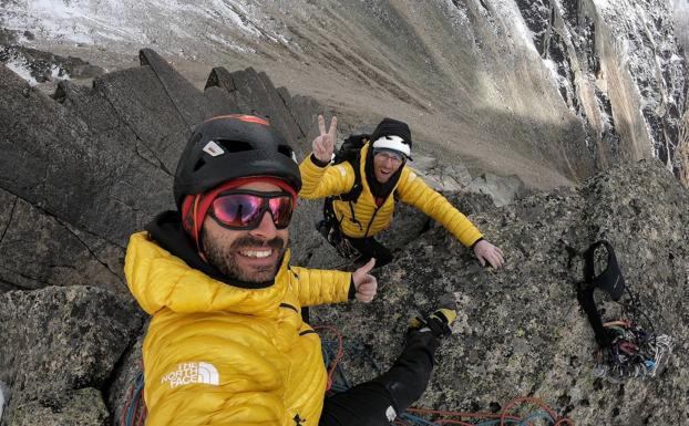 La Sociedad Geográfica La Exploradora premia a los hermanos Pou por sus rutas abiertas en 2019