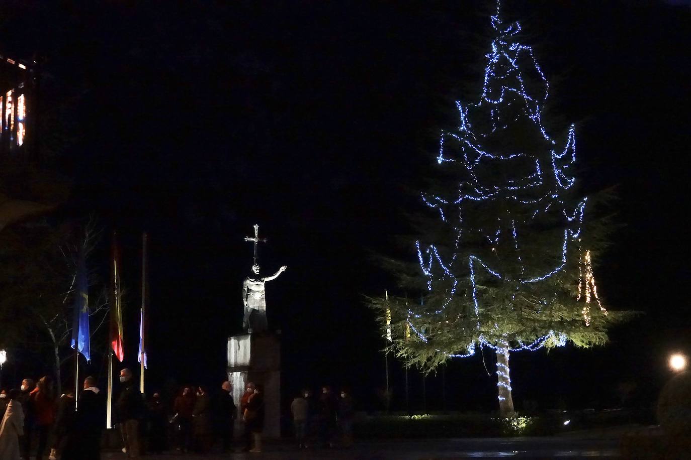 El Real Sitio inaugura las fiestas con un concierto de la Escolanía y la apertura del belén monumental