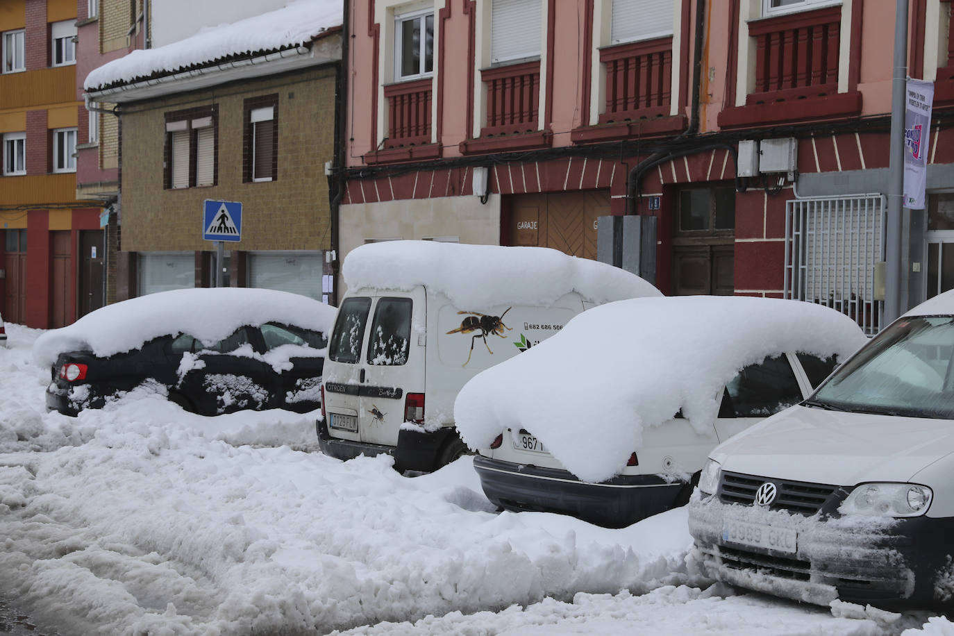 Copiosas nevadas, fuertes rachas de viento y oleaje en la primera borrasca invernal