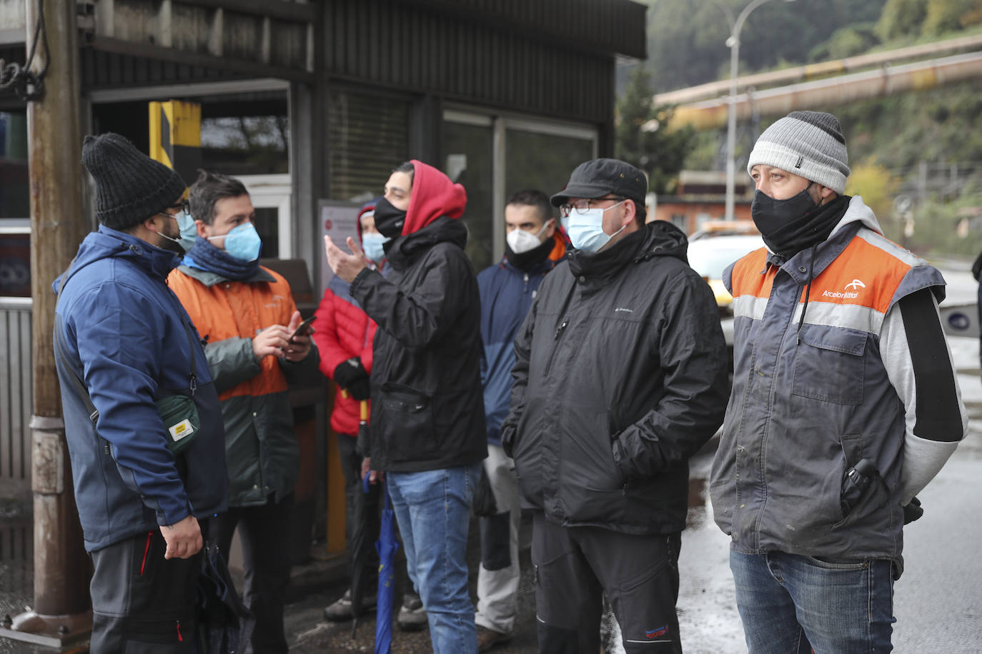 Fotos: Nueva jornada de reunión y asambleas en Arcelor