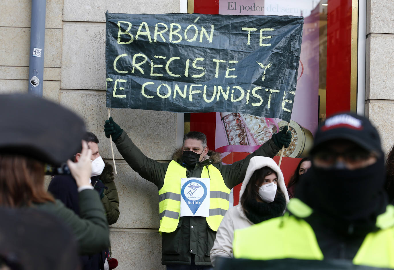 Más de doscientos empresarios de toda la región exigen ante la Junta la «reapertura viable» de los locales y no «un nuevo cierre encubierto»