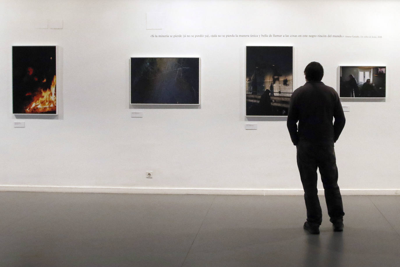 Tras más de un mes cerradas, las salas empiezan a recibir a cuentagotas a sus primeros visitantes 