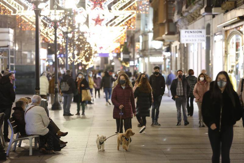 Barbón, ante las imágenes de las calles de Asturias: «Los excesos de diciembre serán la tragedia de enero»