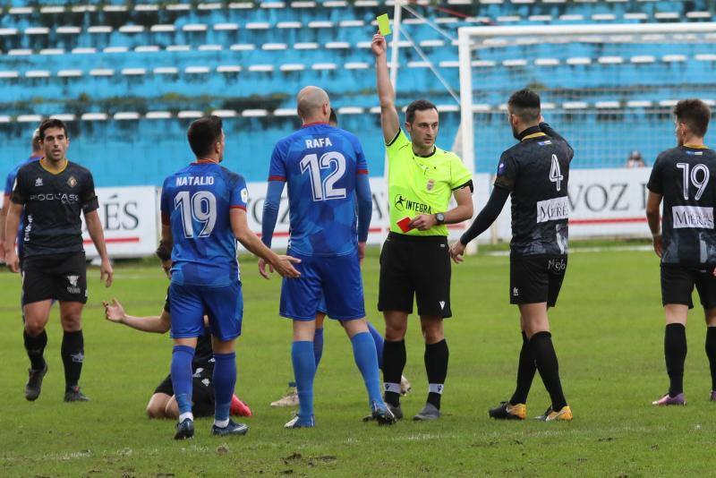 Los blanquiazules han perdido contra el Caudal en el Ramón Suárez Puerta, en un encuentro en el que el único gol fue marcado desde los 11 metros. 