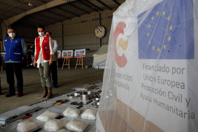 Doña Letizia ha visitado Honduras —destino elegido en 2015 para su primer viaje de cooperación con el exterior— durante dos días para entregar ayuda humanitaria española tras la devastación causada por las tormentas tropicales 'Eta' e 'Iota'. Fue la primera salida internacional que ha realizado la monarca desde que estallara la pandemia en marzo.