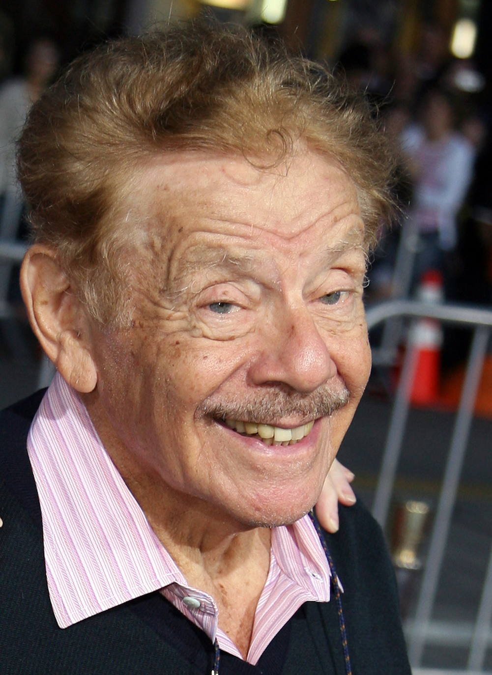 Jerry Stiller | El actor, que murió a los 92 años, interpretó a dos de los padres más cascarrabias de la televisión estadounidense en las comedias 'Seinfeld' y 'The King of Queens'