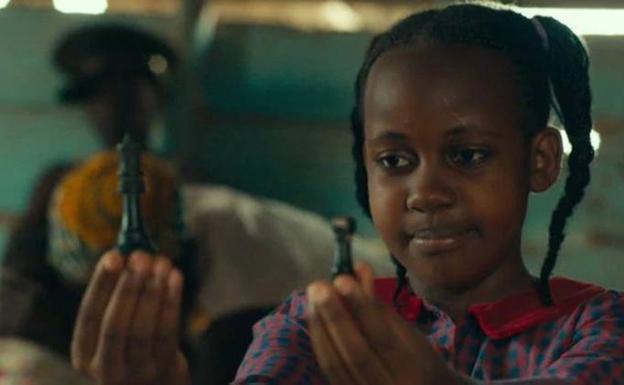 Nikita Pearl Walingwa | La actriz, que participó en la película de Disney 'La reina de Katwe (Queen of Katwe, 2016)', falleció a los 15 años por un tumor cerebral. 