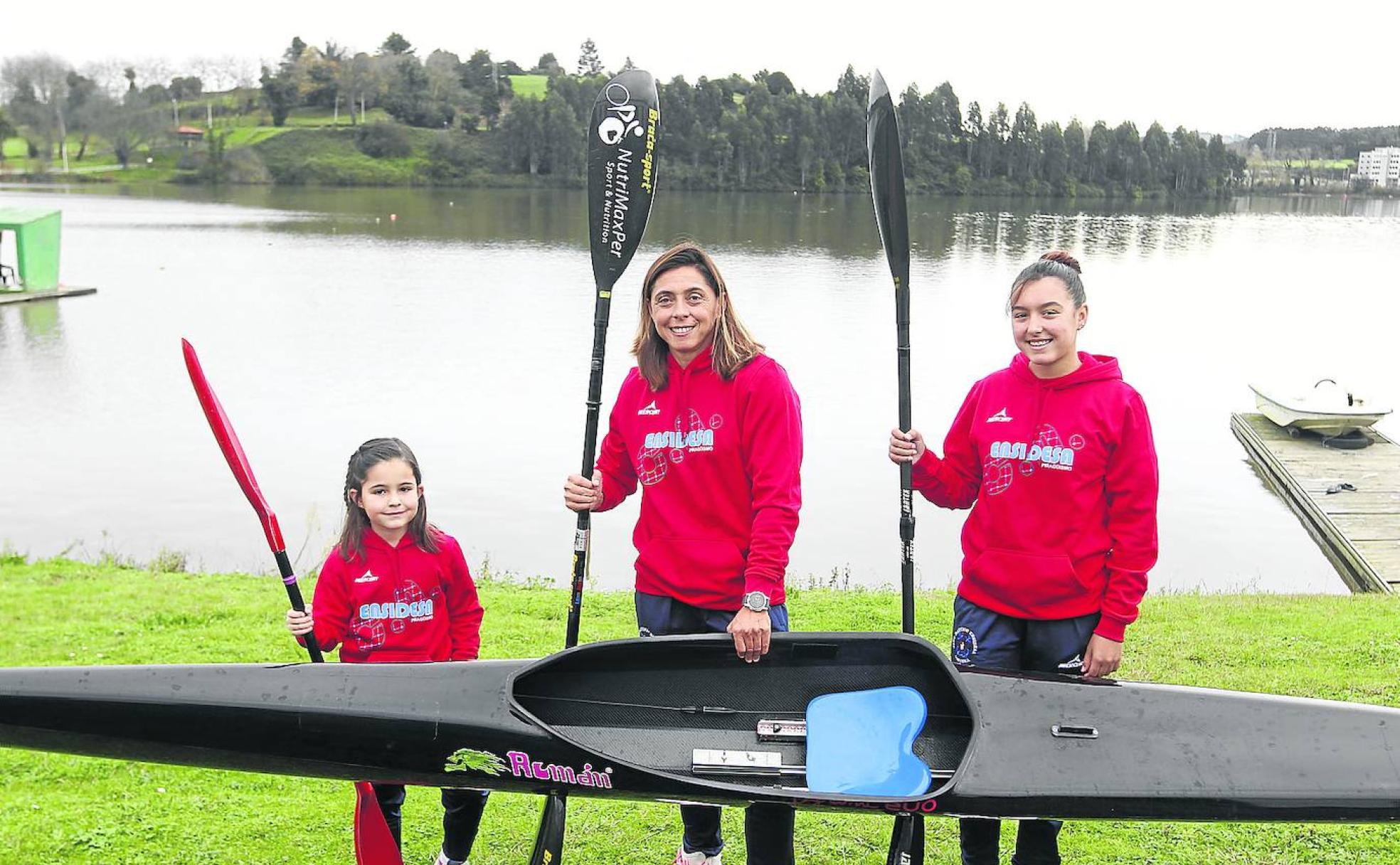 Las Manchón, a la orilla del pantalán del Náutico Ensidesa en Trasona